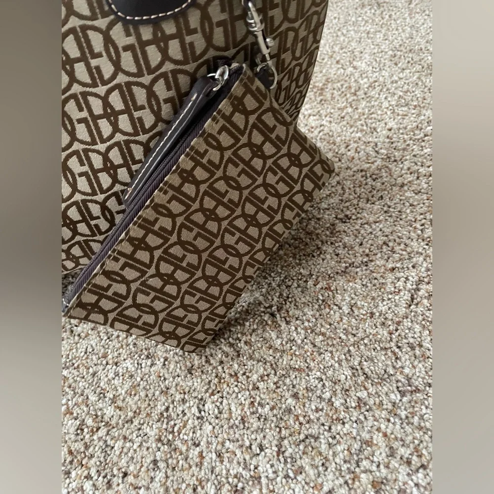 Giani Bernini Shoulder Bag With Wristlet